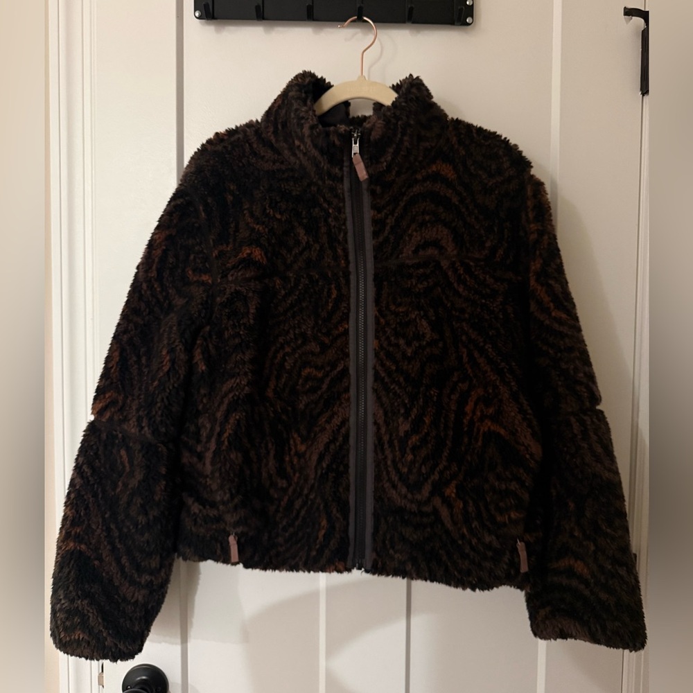 Patagonia women’s Brown and Black Fuzzy Jacket